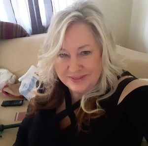 Meet your Posher, Kandy
